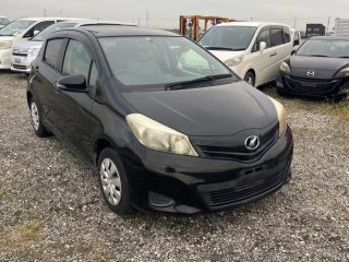 TOYOTA VITZ  '2011